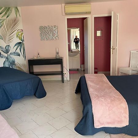 Lagalerne Bed & Breakfast Neuville-de-Poitou Bagian luar foto